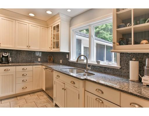 18 Munsey Dr, Hampton, NH 03842 photo 4