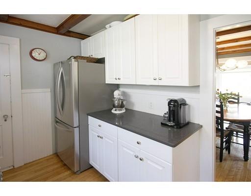 4 Richards St, Danvers, MA 01923 photo 8