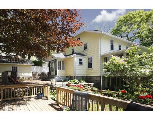 4 Richards St, Danvers, MA 01923 photo 2