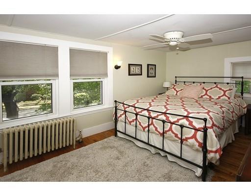 4 Richards St, Danvers, MA 01923 photo 17