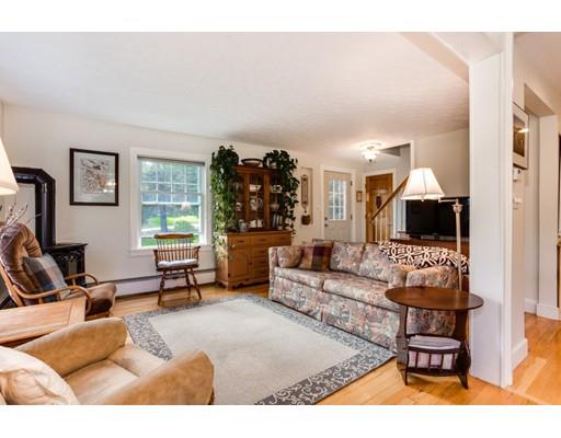 12 Carter Rd, Worcester, MA 01609 photo 8
