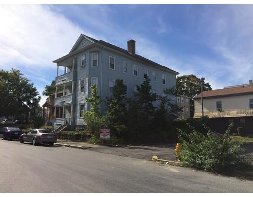 2 Richards St, Worcester, MA 01603 photo 3