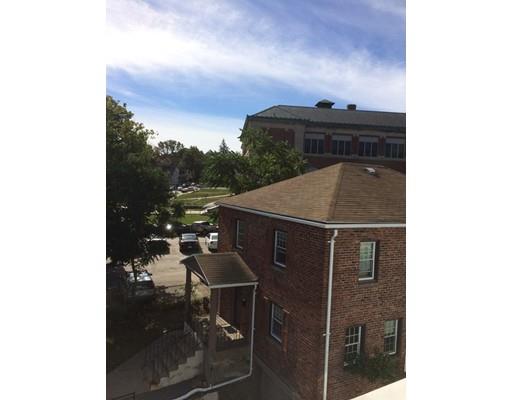 2 Richards St, Worcester, MA 01603 photo 9