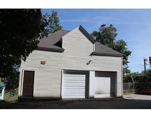 25 Richards St, Worcester, MA 01603 photo 3