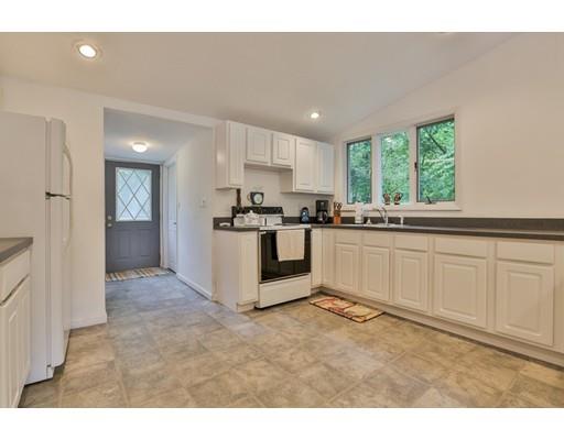 7 Dow Rd, Windham, NH 03087 photo 8
