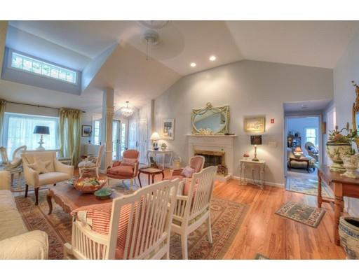 148 Robbins St, Osterville, MA 02655 photo 3