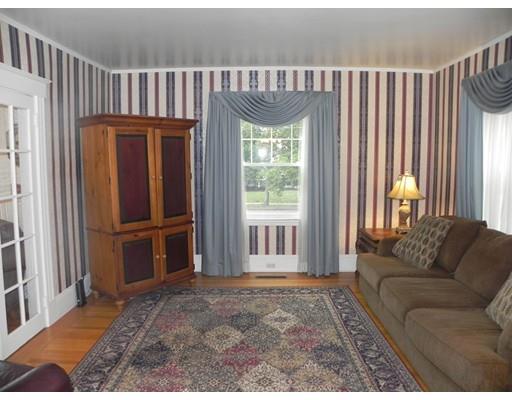 3 Beacon St, Danvers, MA 01923 photo 5