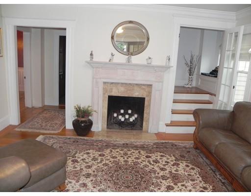 3 Beacon St, Danvers, MA 01923 photo 4