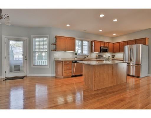 1 Grace Ct, Wakefield, MA 01880 photo 3