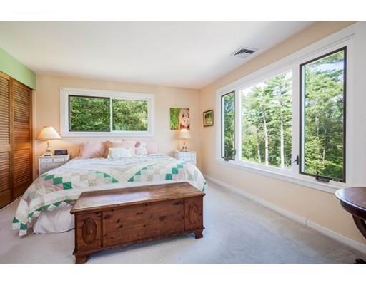 32 Dorset Dr, Gloucester, MA 01930 photo 11