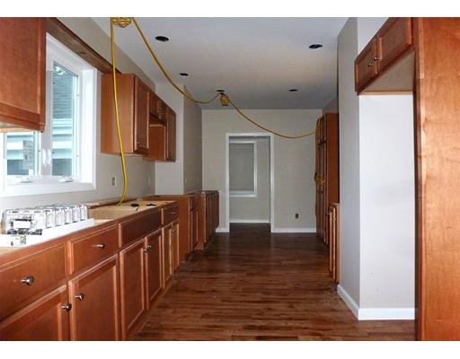 19 Eleanor Rd, Springfield, MA 01108 photo 10