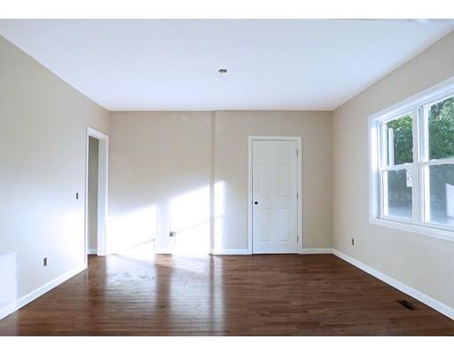19 Eleanor Rd, Springfield, MA 01108 photo 6