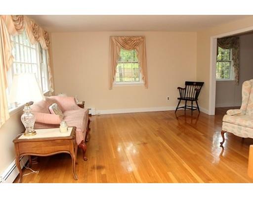 2 Stanford Dr, Hingham, MA 02043 photo 3