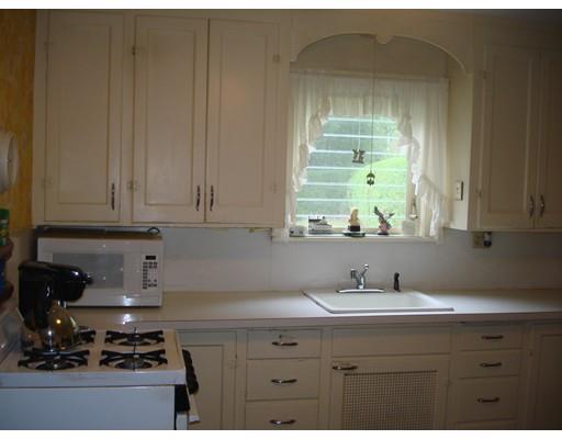 236 Beverly, Worcester, MA 01605 photo 10