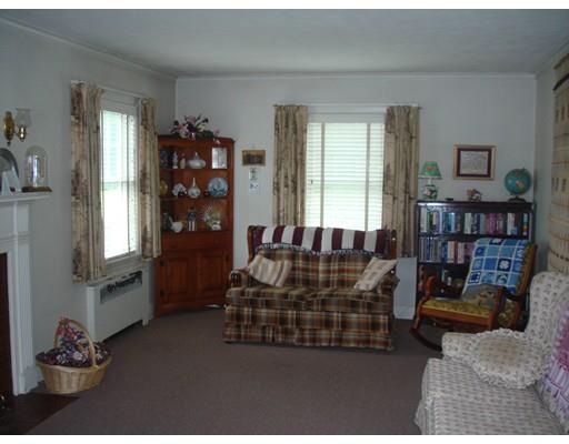 236 Beverly, Worcester, MA 01605 photo 6