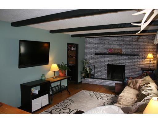 35 Chatham Ln, Mashpee, MA 02649 photo 1