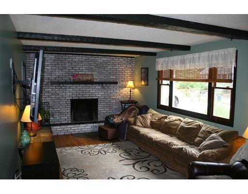 35 Chatham Ln, Mashpee, MA 02649 photo 2