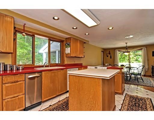 24 Fowler St, Upton, MA 01568 photo 9
