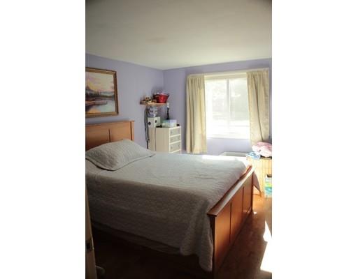 110 Berkeley Ave, Lowell, MA 01852 photo 8