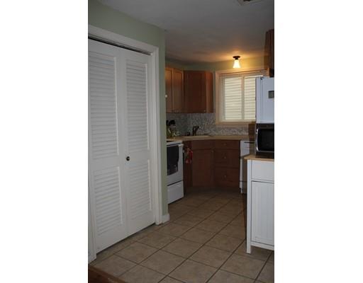 110 Berkeley Ave, Lowell, MA 01852 photo 5
