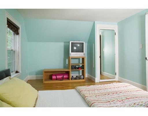 8 Puritan Rd, Reading, MA 01867 photo 11