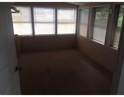 35 Black Point Rd, Webster, MA 01570 photo 3
