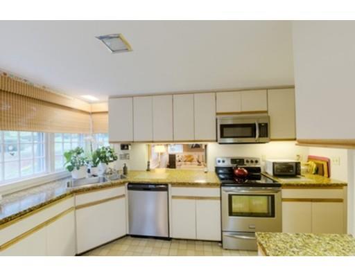 16 Hilltop Cir, Worcester, MA 01609 photo 15