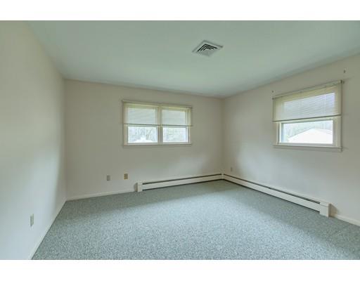 82 S Main St, Ashburnham, MA 01430 photo 17