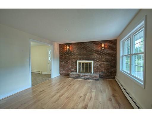 108 Main St, Townsend, MA 01469 photo 2