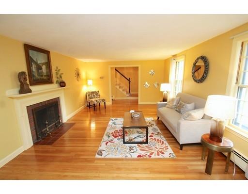 32 Maple Ridge Rd, Reading, MA 01867 photo 4