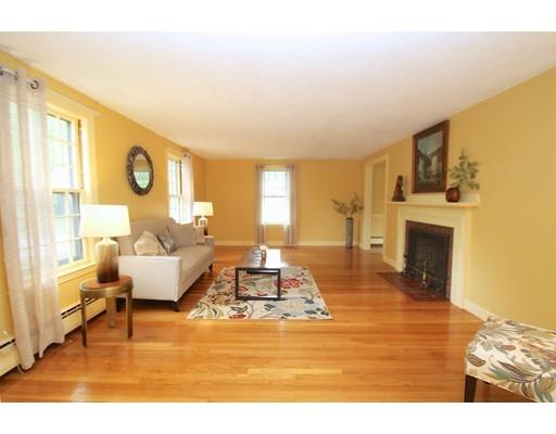 32 Maple Ridge Rd, Reading, MA 01867 photo 5