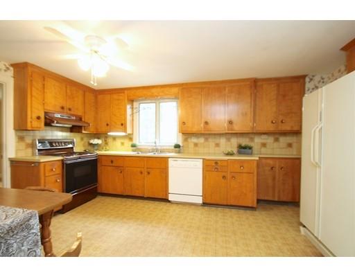 32 Maple Ridge Rd, Reading, MA 01867 photo 13
