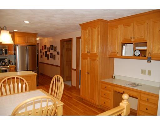 5 Harrison Pl, Franklin, MA 02038 photo 5