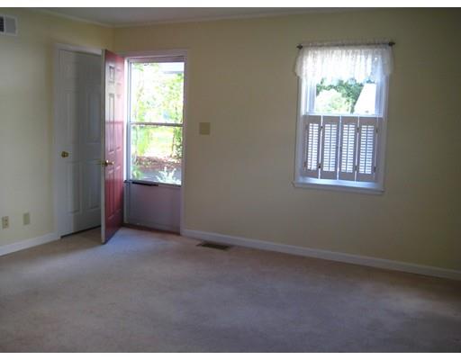 4 Glenview Ter, Maynard, MA 01754 photo 2