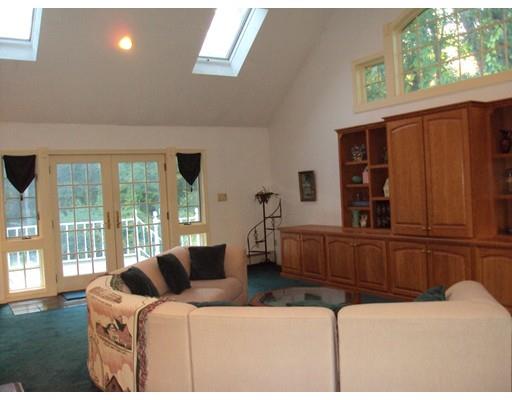 11 Glen Ct, Sutton, MA 01590 photo 17