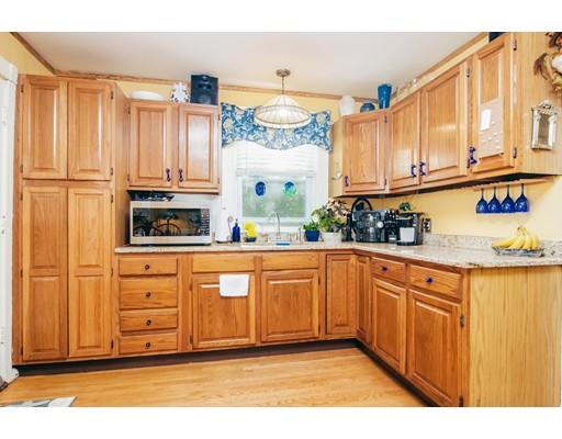 3 Florence St, Danvers, MA 01923 photo 8