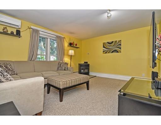 29 Milford St, Upton, MA 01568 photo 9
