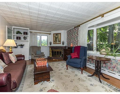 7 Harvey Pl, Gloucester, MA 01930 photo 2