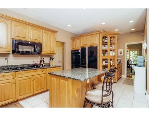5 Devonshire Dr, Canton, MA 02021 photo 10
