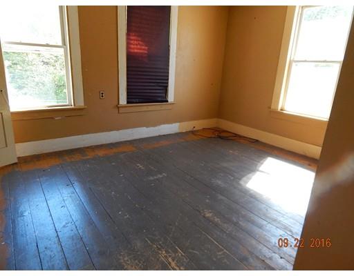 34 Moore St, Erving, MA 01344 photo 4