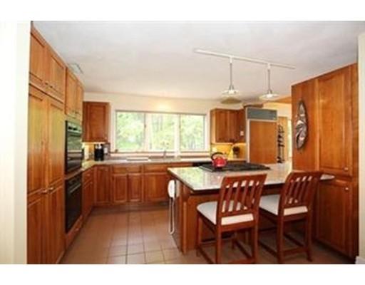 14 Lantern Rd, Framingham, MA 01702 photo 9