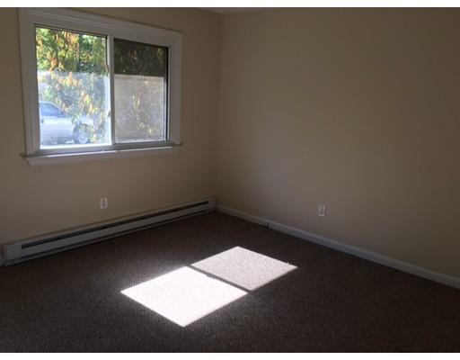 19 Jackson Rd, Webster, MA 01570 photo 4