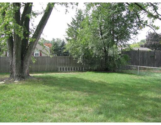 6 Sunset Dr, Chicopee, MA 01020 photo 5