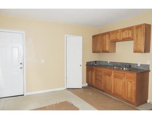 280 Wilbraham Rd, Springfield, MA 01109 photo 2