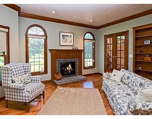11 Goss Pond Rd, Upton, MA 01568 photo 4