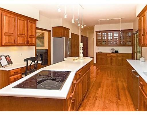 11 Goss Pond Rd, Upton, MA 01568 photo 9