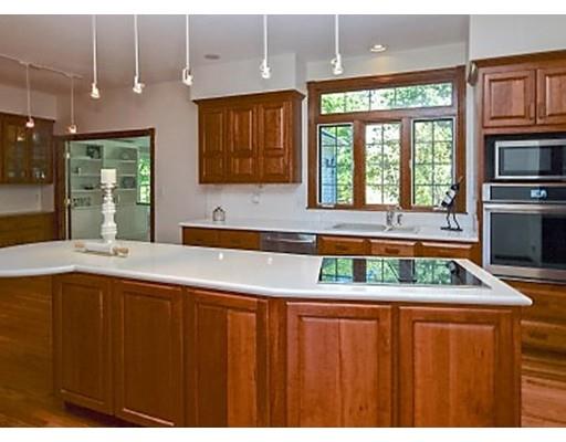 11 Goss Pond Rd, Upton, MA 01568 photo 10