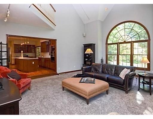 11 Goss Pond Rd, Upton, MA 01568 photo 12