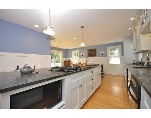 401 Williston Rd, Bourne, MA 02562 photo 3