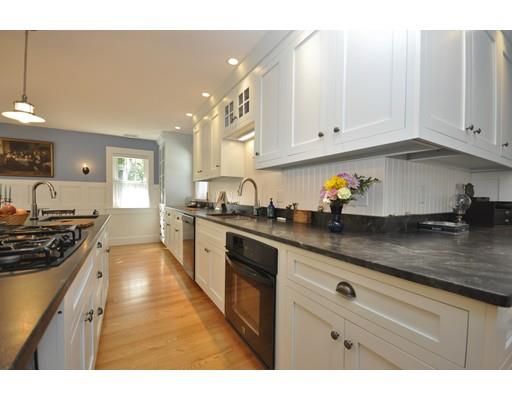 401 Williston Rd, Bourne, MA 02562 photo 2